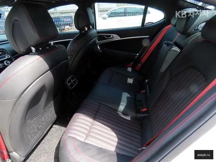 Genesis G70 6