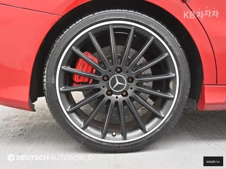 Mercedes-Benz CLA-Class AMG 5