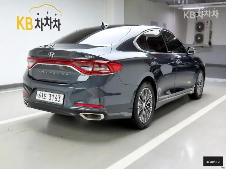 Hyundai Grandeur 4