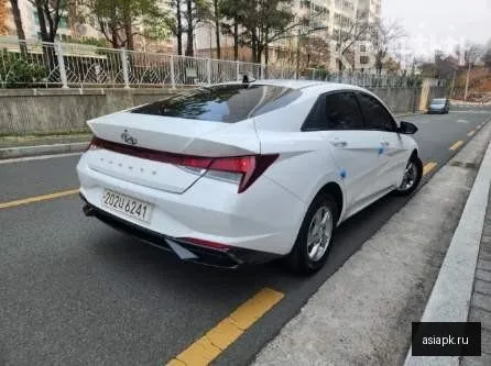 Hyundai Avante 4