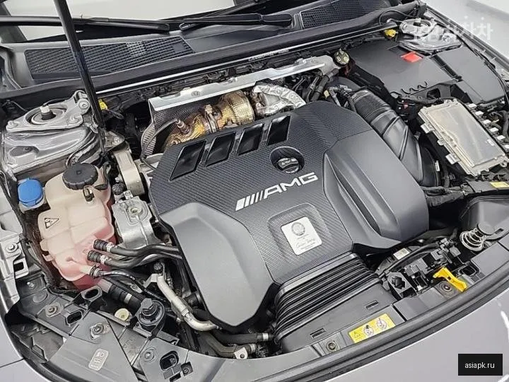 Mercedes-Benz CLA-Class 5