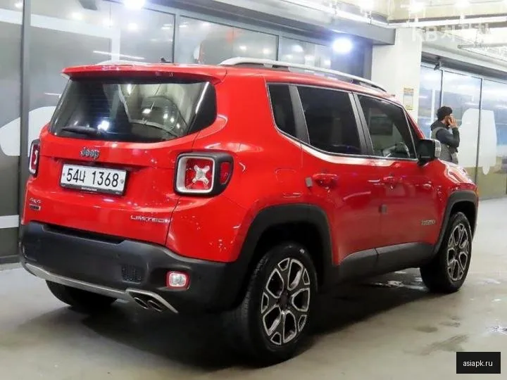 Jeep Renegade 4