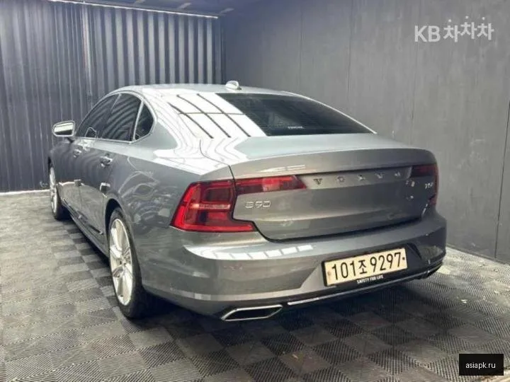 Volvo S90 2
