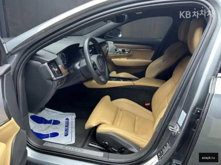 Volvo S90 6