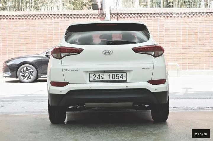 Hyundai Tucson 4