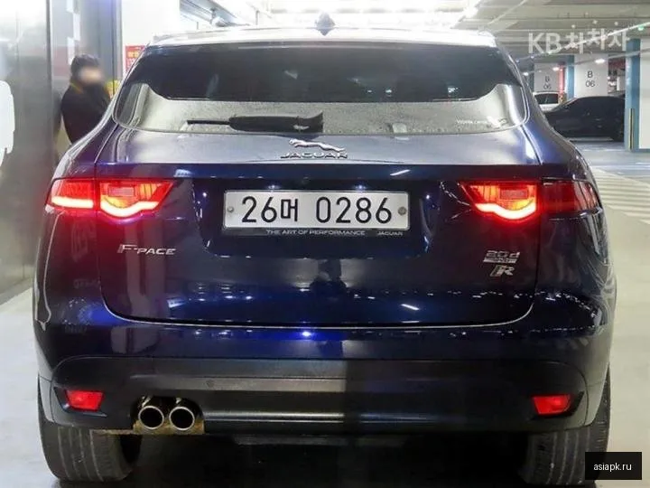 Jaguar F-Pace 5