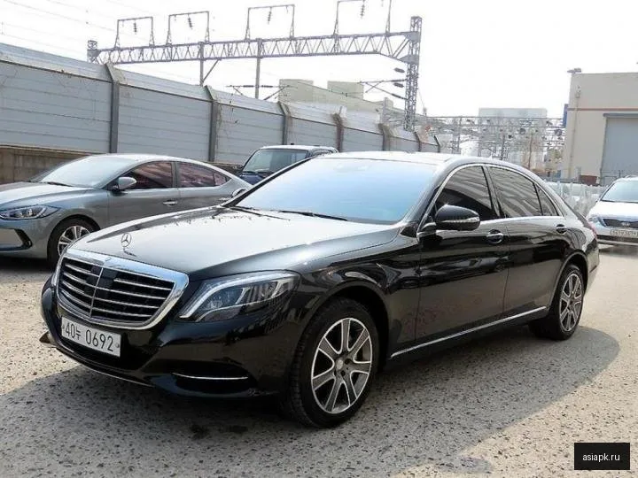 Mercedes-Benz S-Class 2