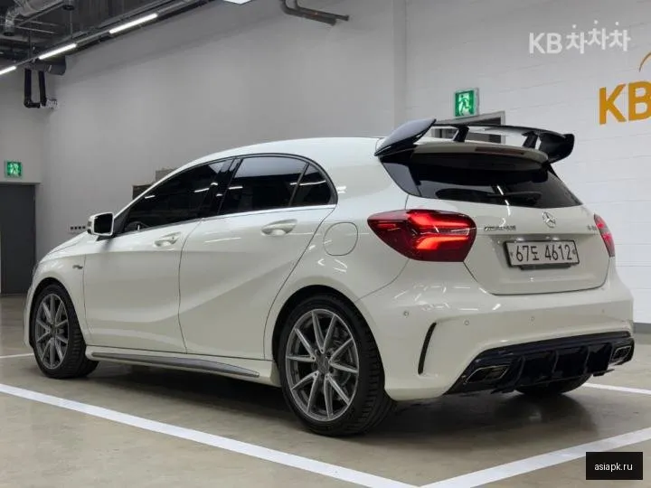 Mercedes-Benz A-Class 2