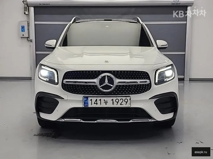 Mercedes-Benz GLB-Class 2