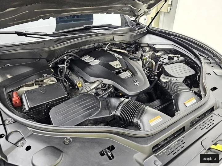 Maserati Levante 6