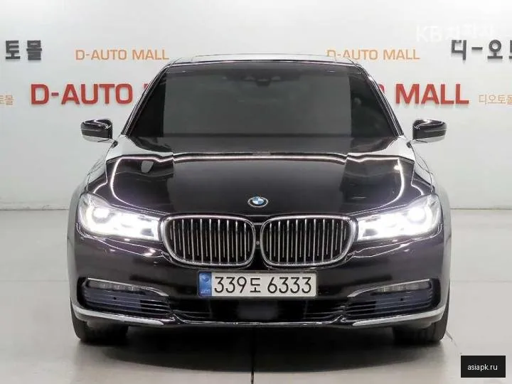 BMW 7-Series 2