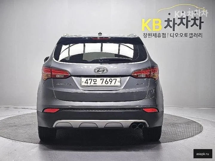 Hyundai Santa Fe 4