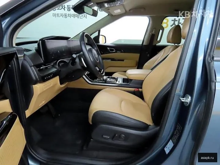 Kia Carnival 5