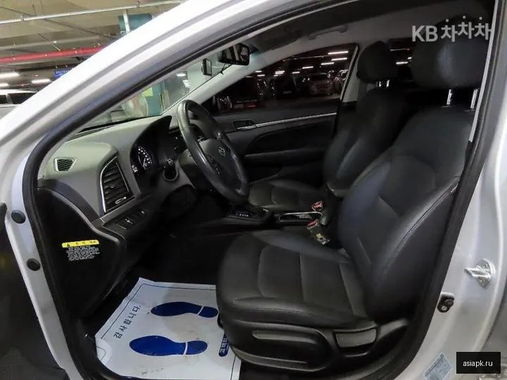 Hyundai Avante 6