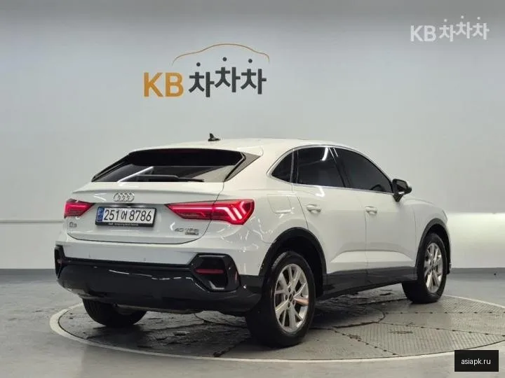 Audi Q3 4