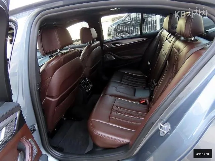 BMW 5-Series 6