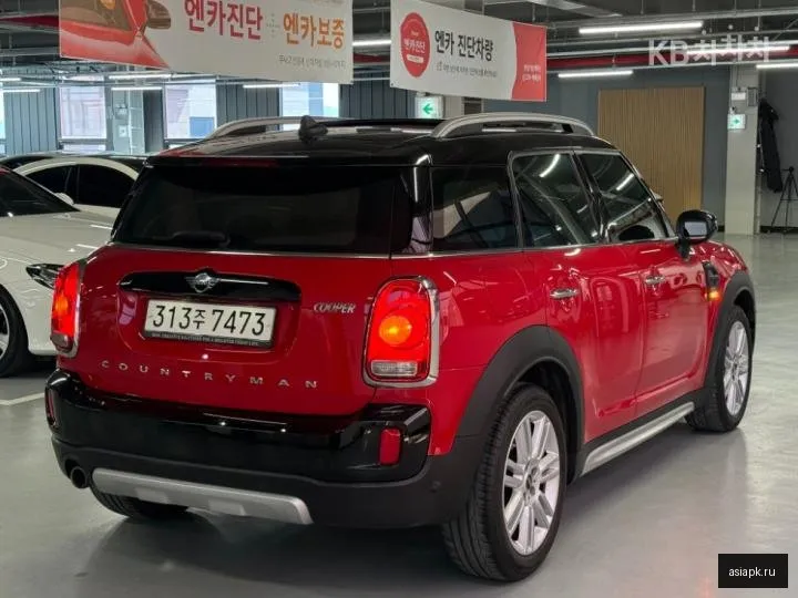 MINI Countryman 4