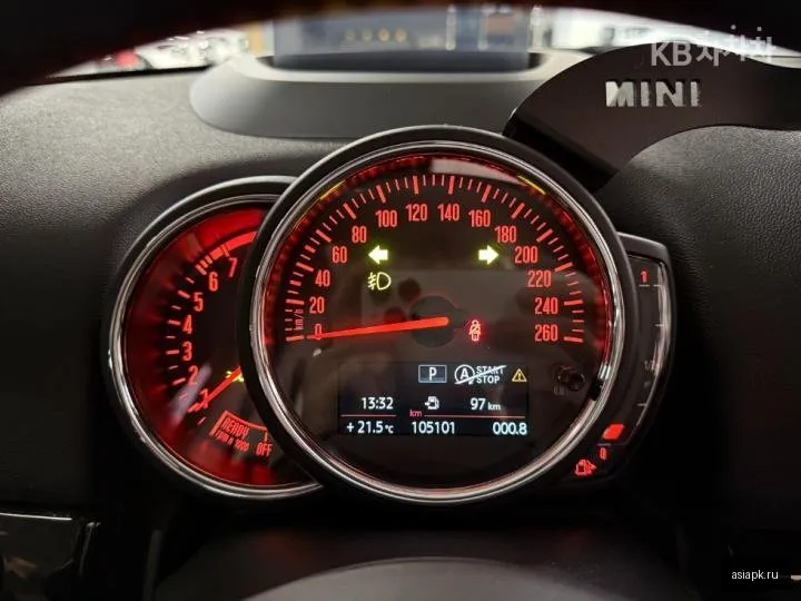 MINI Countryman 5