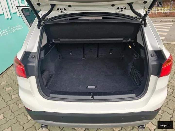 BMW X1 6