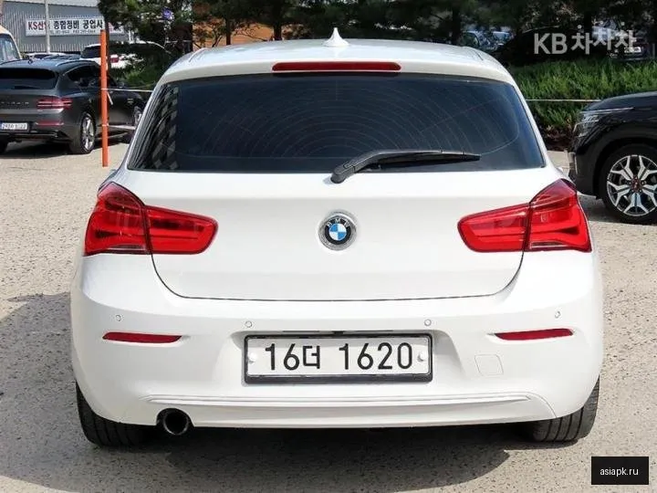 BMW 1-Series 3