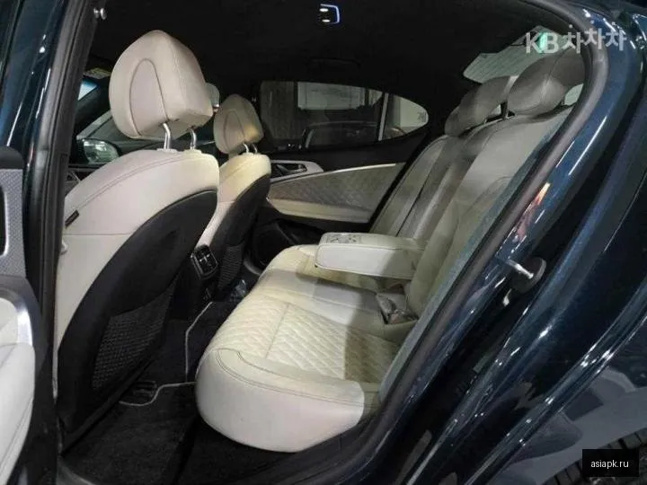 Genesis G70 6