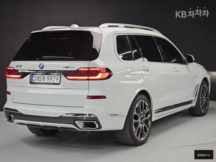 BMW X7 4