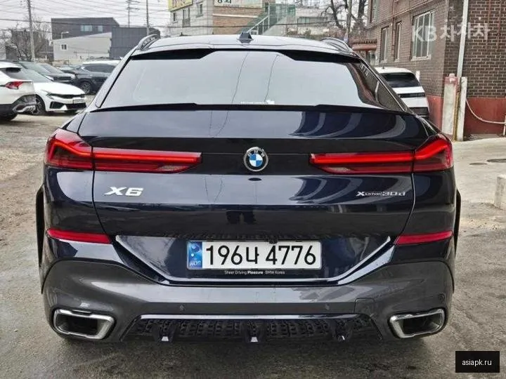 BMW X6 4
