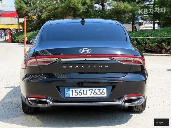 Hyundai Grandeur 4