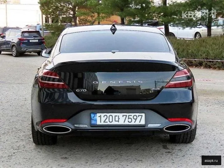 Genesis G70 4