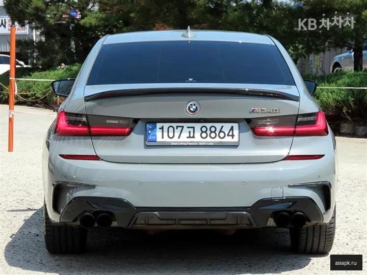 BMW 3-Series 4