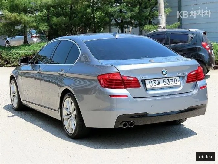 BMW 5-Series 3