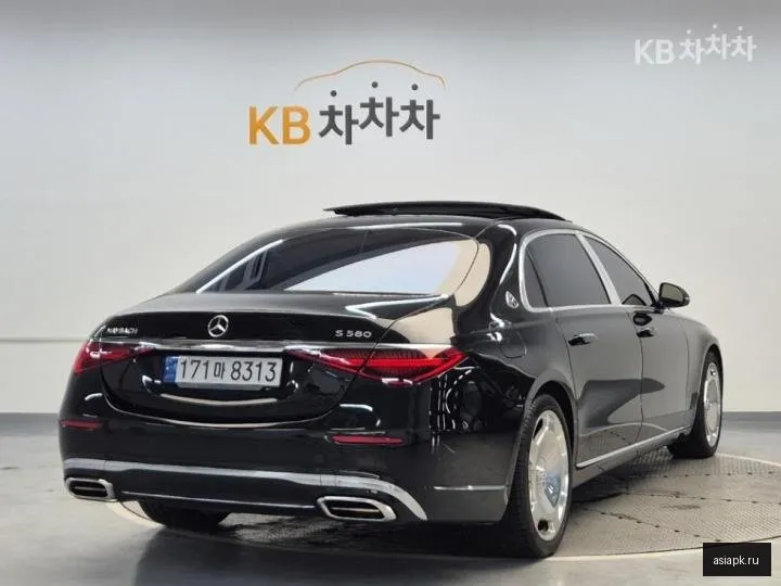 Mercedes-Benz S-Class 3