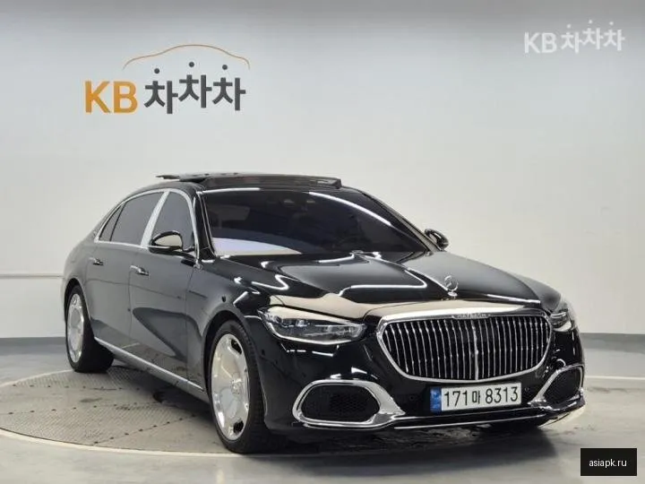 Mercedes-Benz S-Class 4