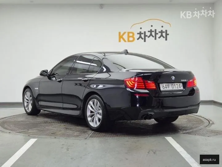 BMW 5-Series 3
