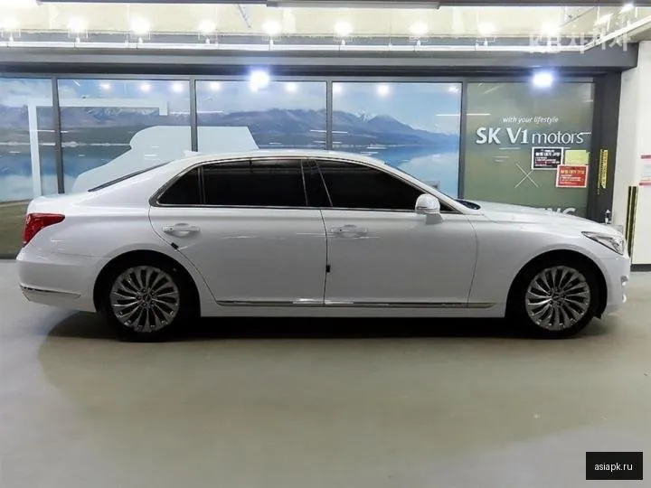 Genesis G90 3
