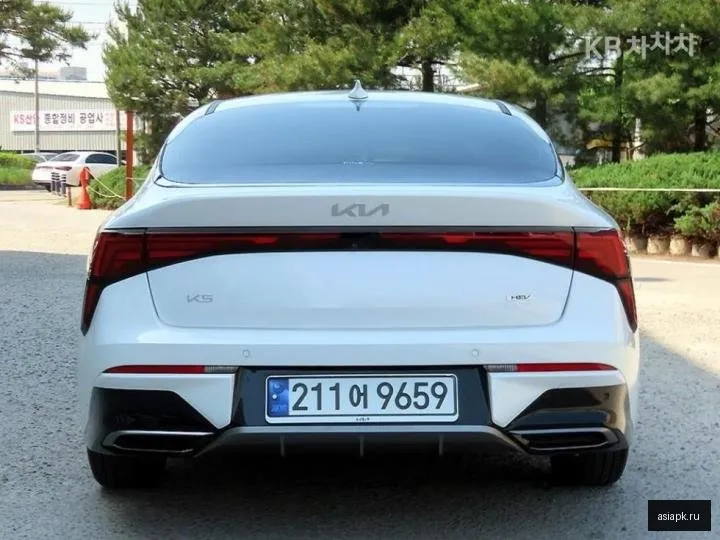 Kia K5 4