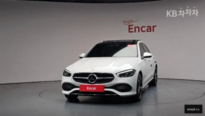 Mercedes-Benz C-Class 3