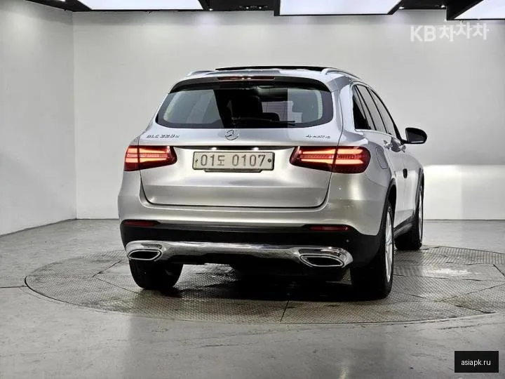 Mercedes-Benz GLC-Class 3