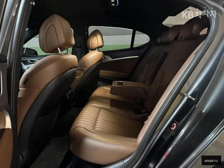 Genesis G70 6