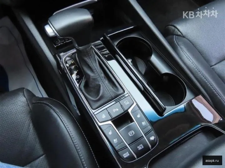 Kia K7 6