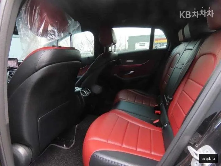 Mercedes-Benz GLC-Class 6