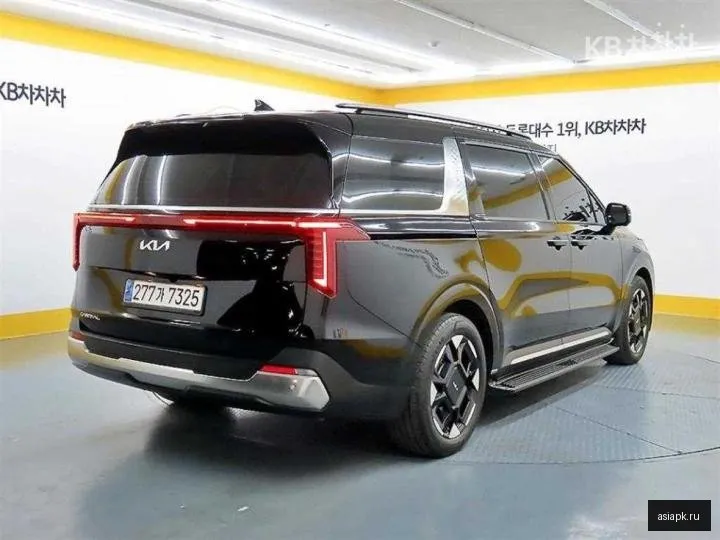 Kia Carnival 4