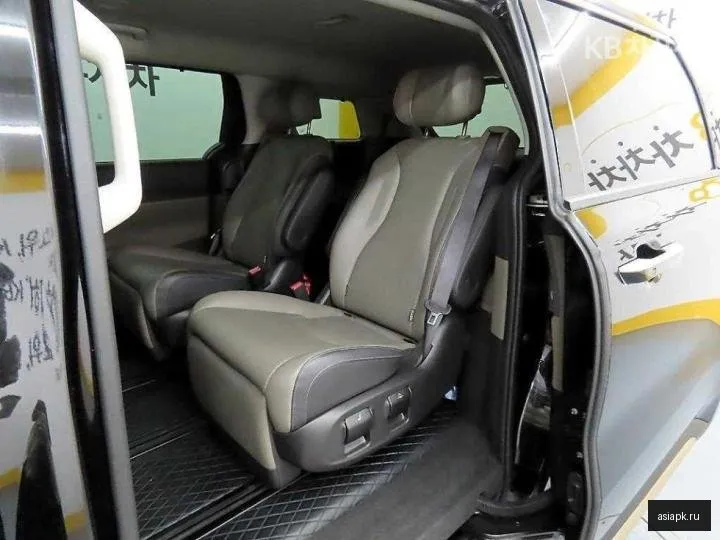 Kia Carnival 6