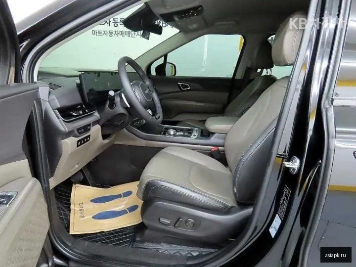 Kia Carnival 5