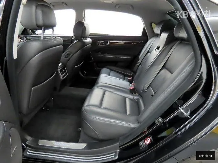 Hyundai Equus 6