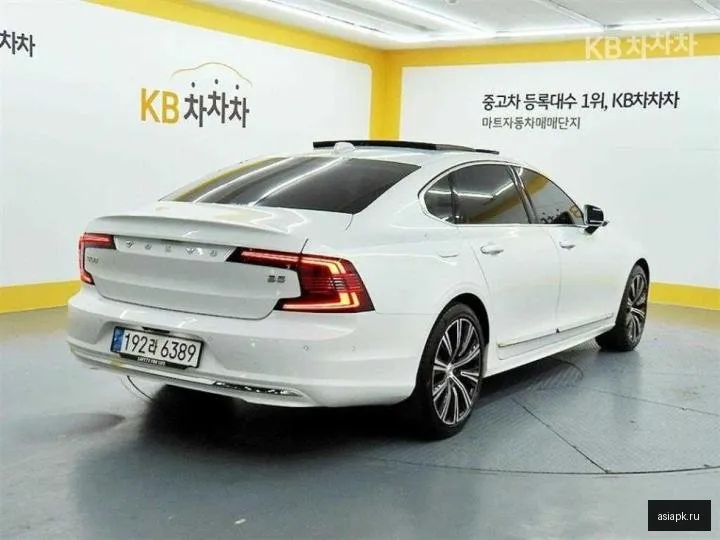 Volvo S90 4