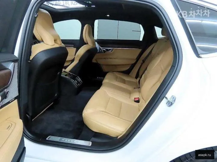 Volvo S90 6