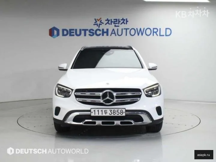 Mercedes-Benz GLC-Class 3