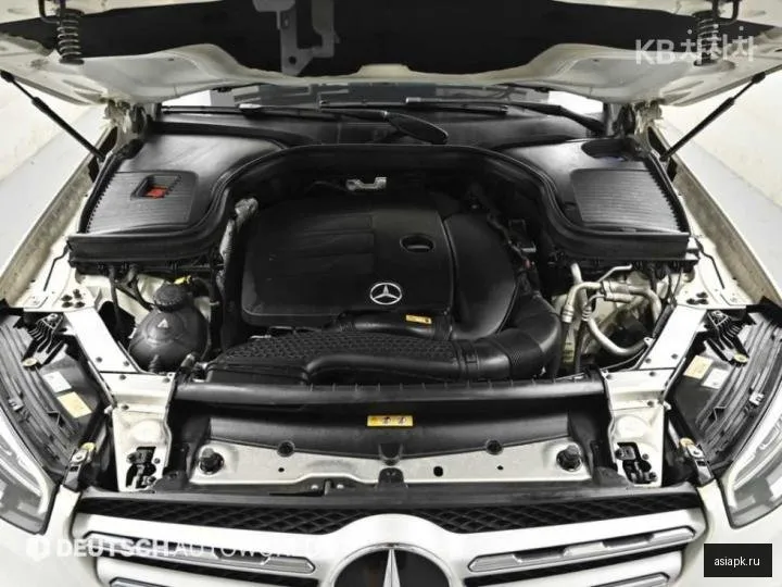 Mercedes-Benz GLC-Class 6