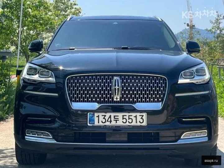 Lincoln Aviator 3
